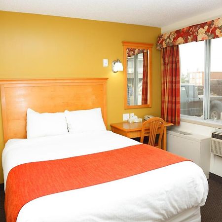 Chateau Motel Edmonton Eksteriør bilde
